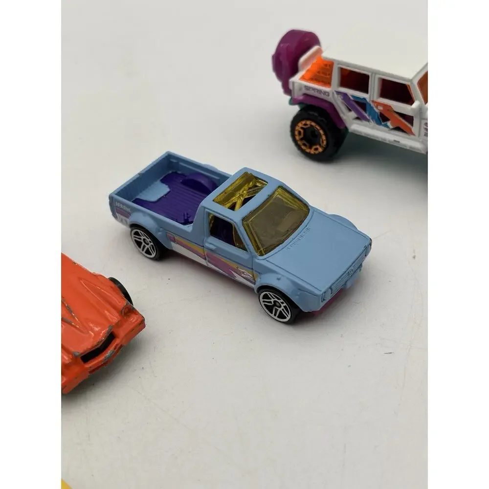 Vintage Hot Wheels Lot Of 5 Cars. FJ, Camaro, VW, Nissan GT And Howlin Heat.